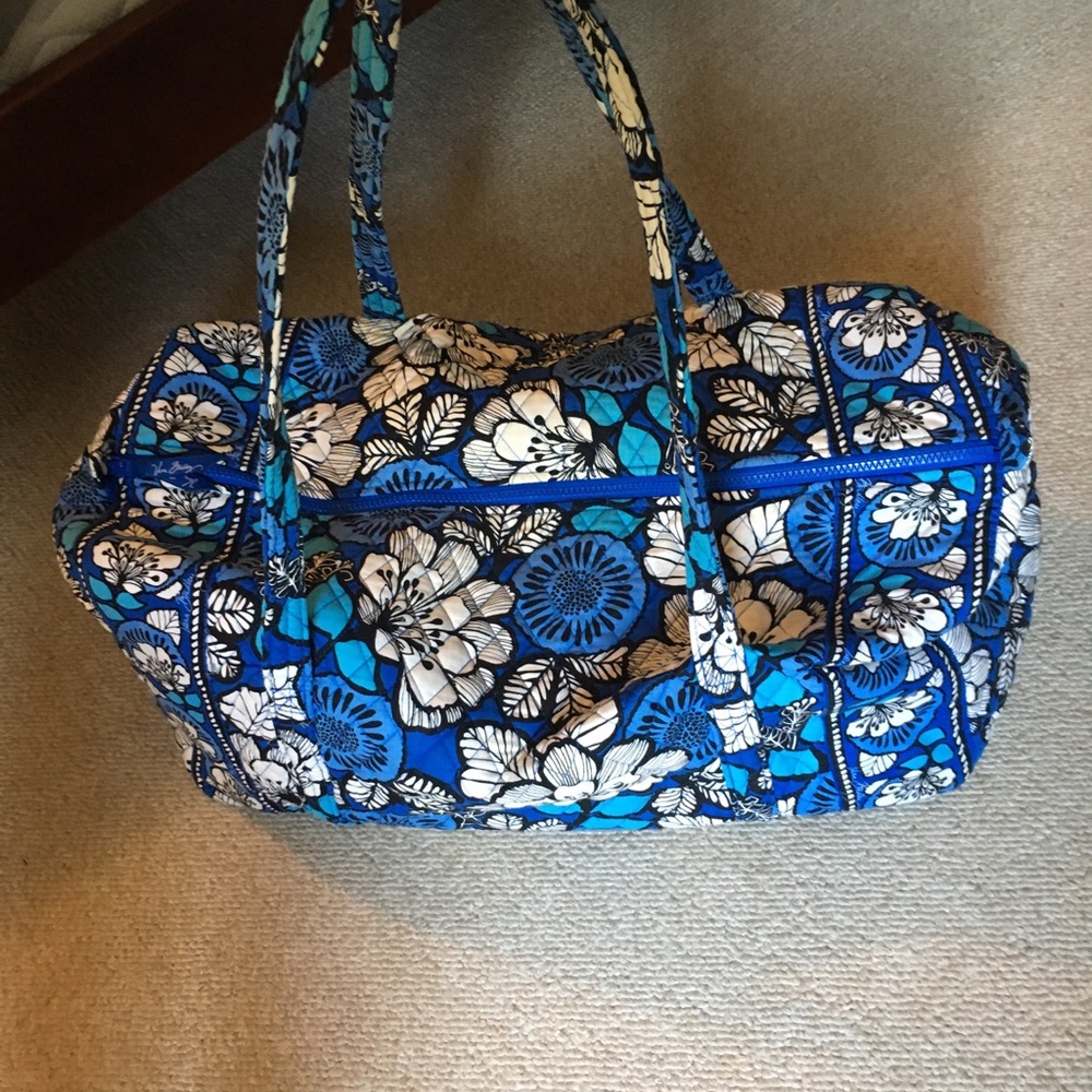 Vera Bradley large duffel bag